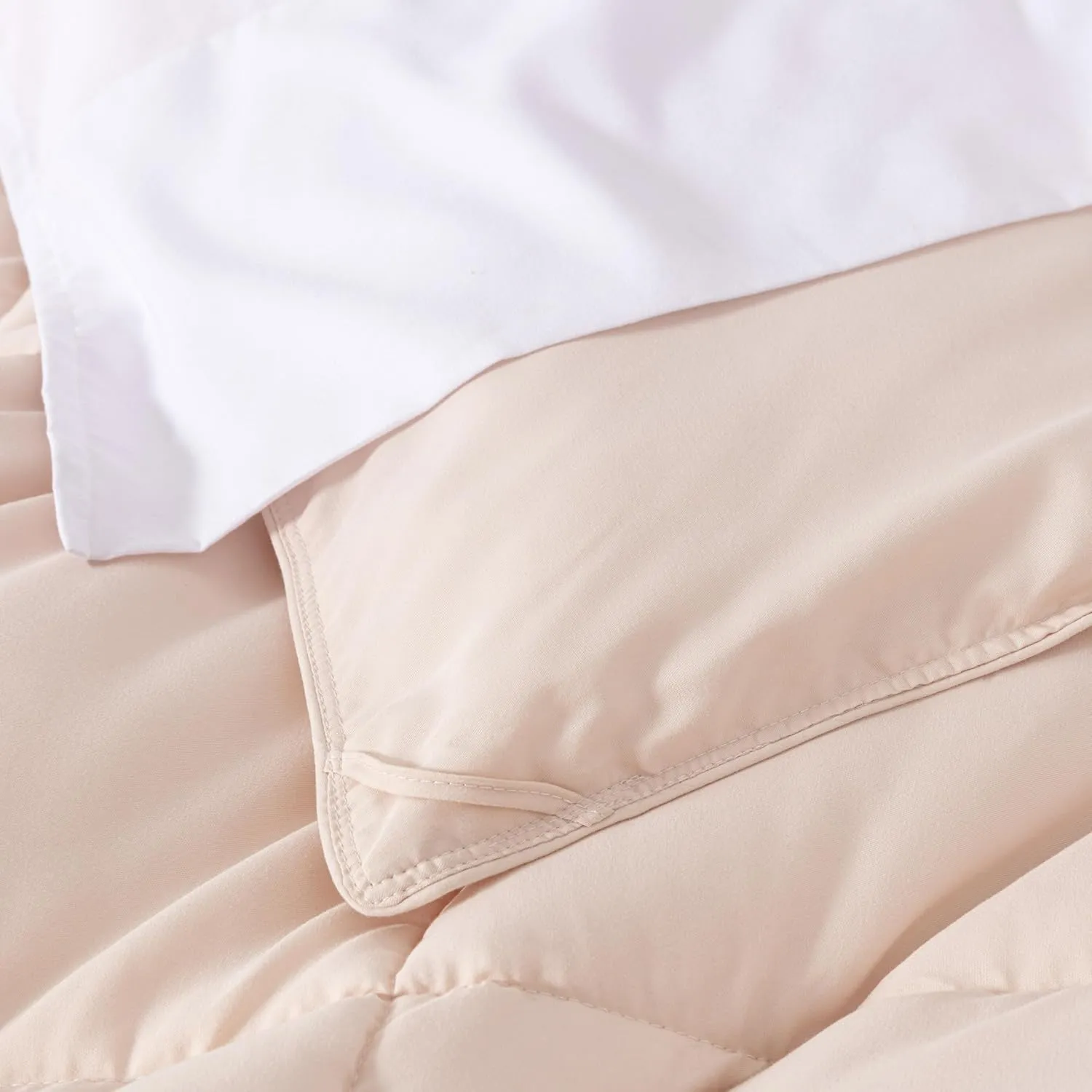 Chezmoi Collection 3-Piece Blush Comforter Set Queen Size - 110GSM Peach Skin Microfiber Polyester - Lightweight All Season Down Alternative Comforter - Box Stitch Duvet Insert with Corner Tabs