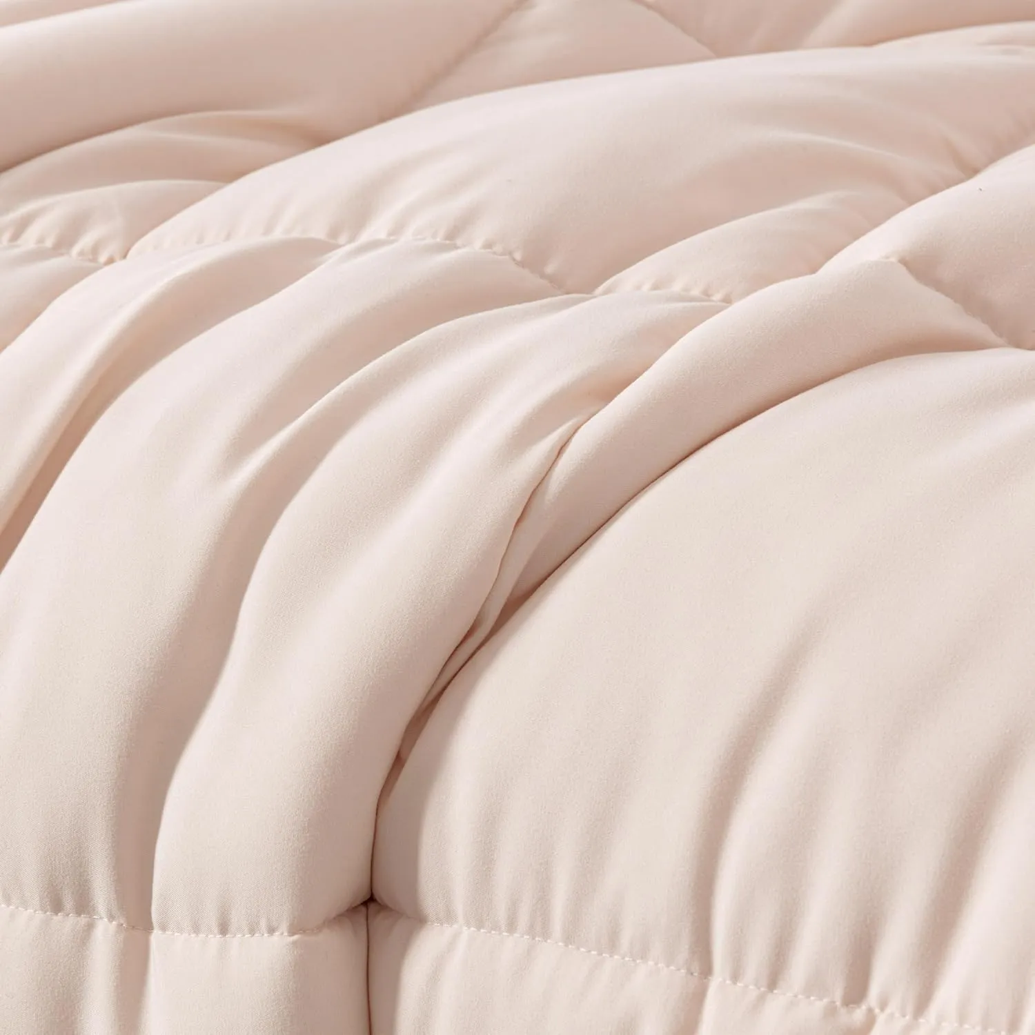 Chezmoi Collection 3-Piece Blush Comforter Set Queen Size - 110GSM Peach Skin Microfiber Polyester - Lightweight All Season Down Alternative Comforter - Box Stitch Duvet Insert with Corner Tabs