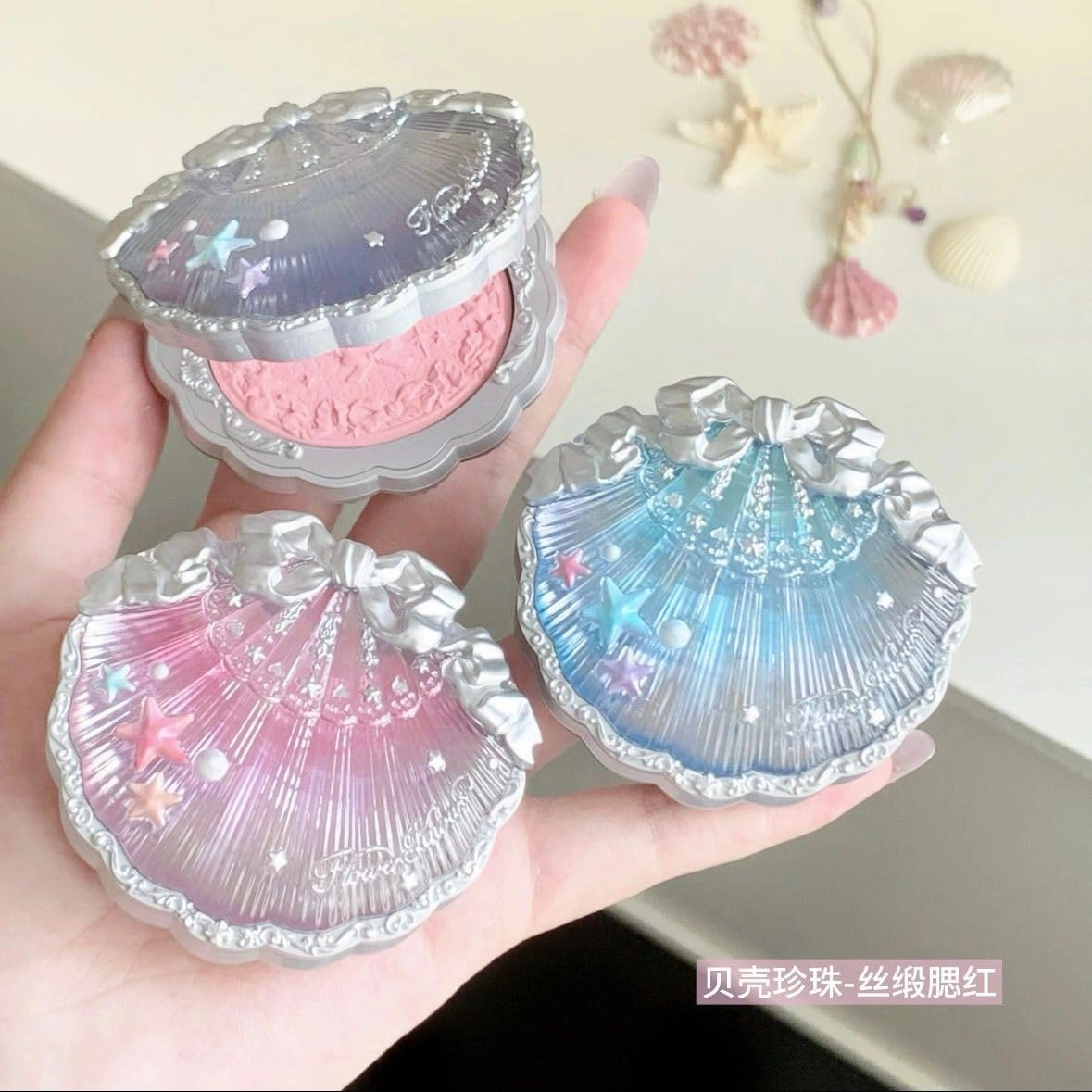 Flower Knows Shell Pearl Blush Matte Finish Embossed Powder for Soft Natural Glow Vintage-Inspired Romantic Vibe (C05)