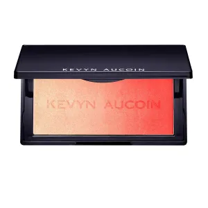 Kevyn Aucoin The Neo-Blush, Blush makeup compact: A trio palette of gradient colors. Blends pearl, satin & matte finishes for highlighting cheeks. Personalized looks - natural to pop of color
