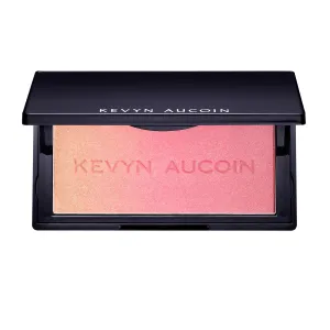 Kevyn Aucoin The Neo-Blush, Blush makeup compact: A trio palette of gradient colors. Blends pearl, satin & matte finishes for highlighting cheeks. Personalized looks - natural to pop of color