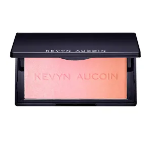 Kevyn Aucoin The Neo-Blush, Blush makeup compact: A trio palette of gradient colors. Blends pearl, satin & matte finishes for highlighting cheeks. Personalized looks - natural to pop of color